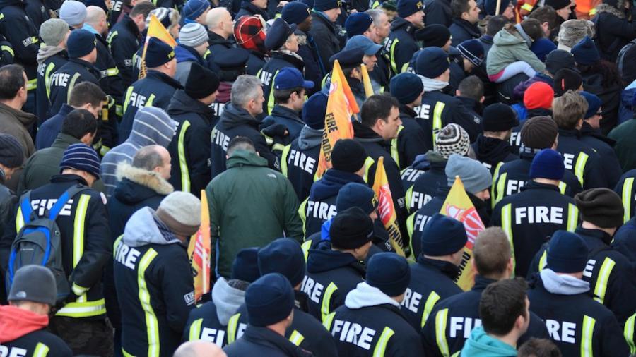 firefighters-marching-protest