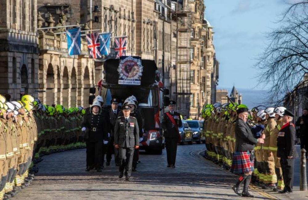 Guard of honour for Barry Martins funeral cortege credit Craig Maclean