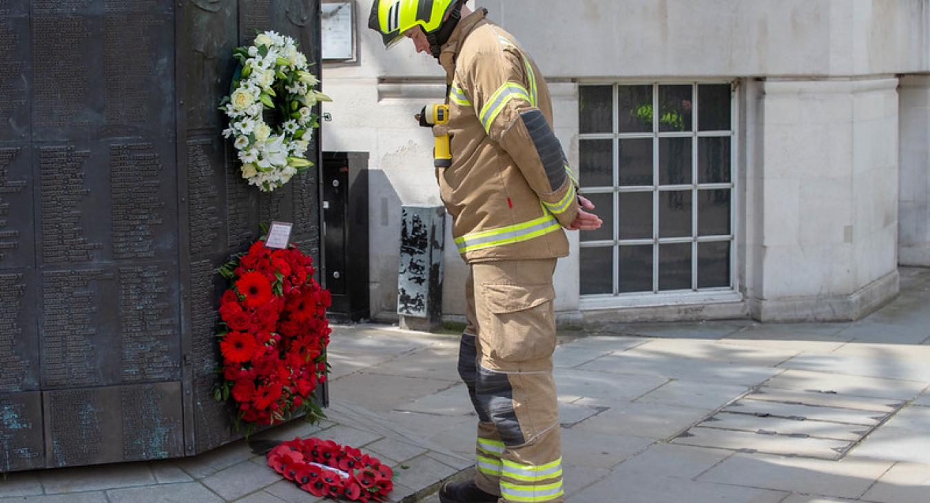 Wreath memorial 49854151153