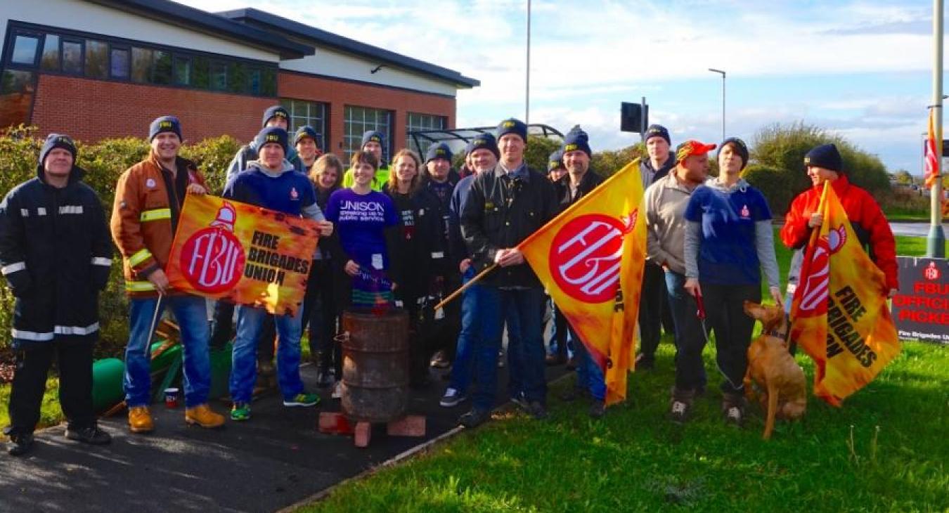 avon-protest-flags-picket