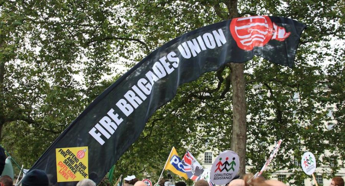 flag-banner-curve-protest