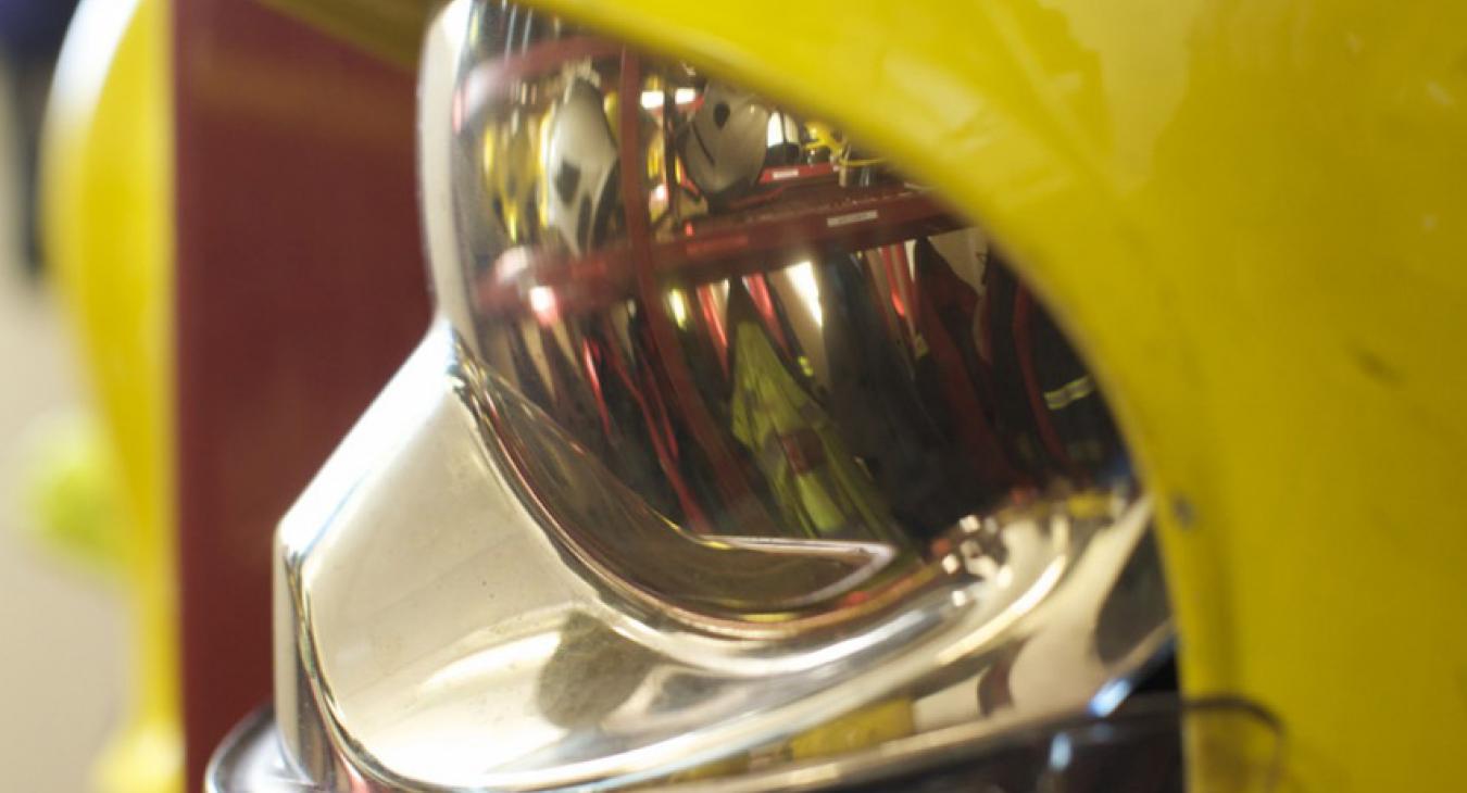 helmet-visor