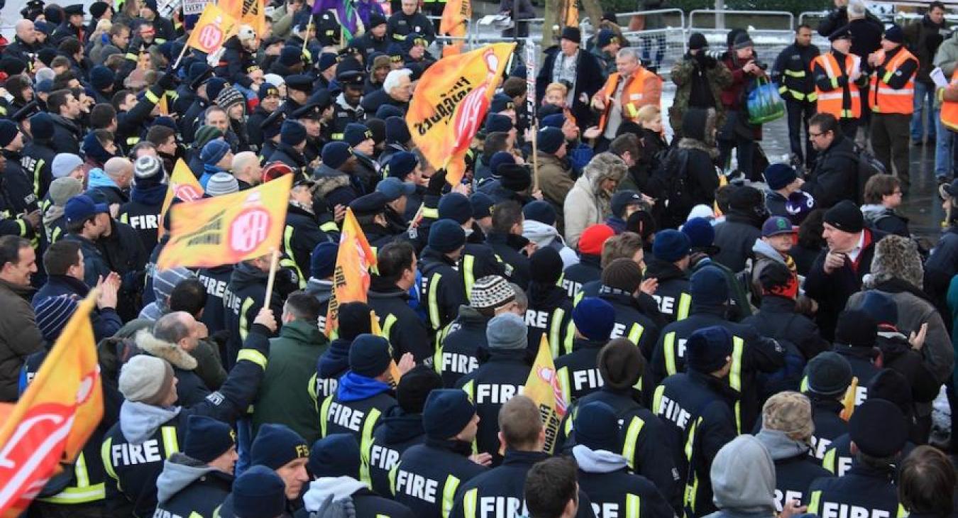 large-protest-firefighters