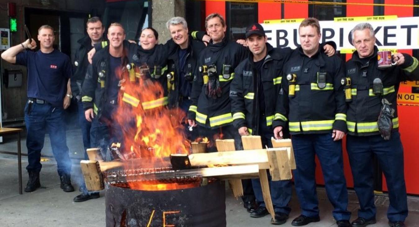 picket-line-fire-2